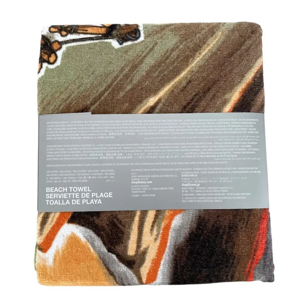 Disney Store Cars on the Road Lightning McQueen Tow Mater Beach Towel